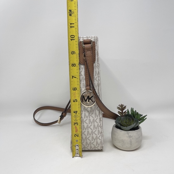 Michael Kors JST Large Crossbody - Picture 4 of 11